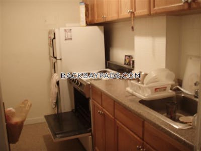 Back Bay 1 Bed Back Bay Boston - $3,100