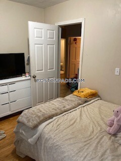 North End 3 Beds 2 Baths Boston - $6,000