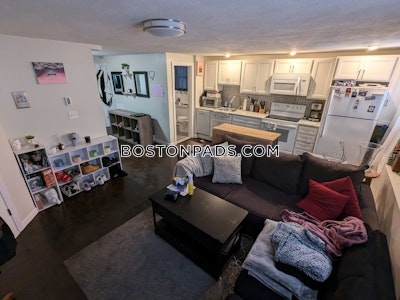 Malden 1 Bed 1 Bath MALDEN $2,200 - $2,000 50% Fee