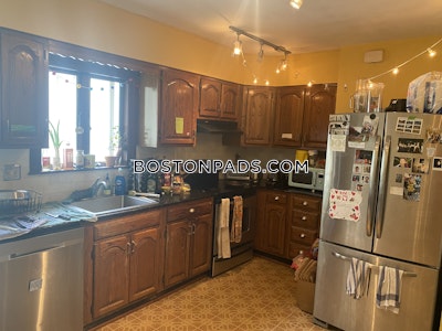 Somerville 5 Beds 2 Baths Somerville  Tufts - $7,800