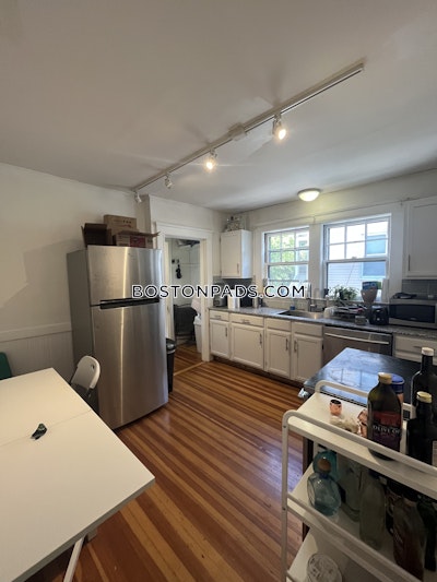 Somerville 4 Bed 1 Bath on Sunset rd in SOMERVILLE  Tufts - $5,200