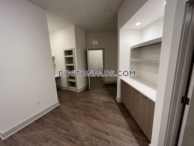 Wellesley 1 Bed 1 Bath - $3,298