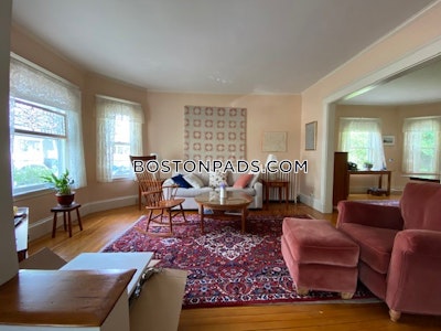 Somerville 5 Beds 2.5 Baths  Tufts - $7,800