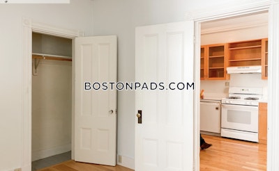 Brookline Apartment for rent 3 Bedrooms 1.5 Baths  Brookline Hills - $3,700